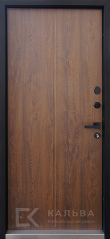 Фото №2 «Металлическая дверь антик медь МДФ орех с вертикальной линией №36»